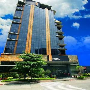 Hotel The B Alabang ***