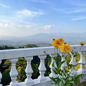 Hotel Bellwood Hills & ***